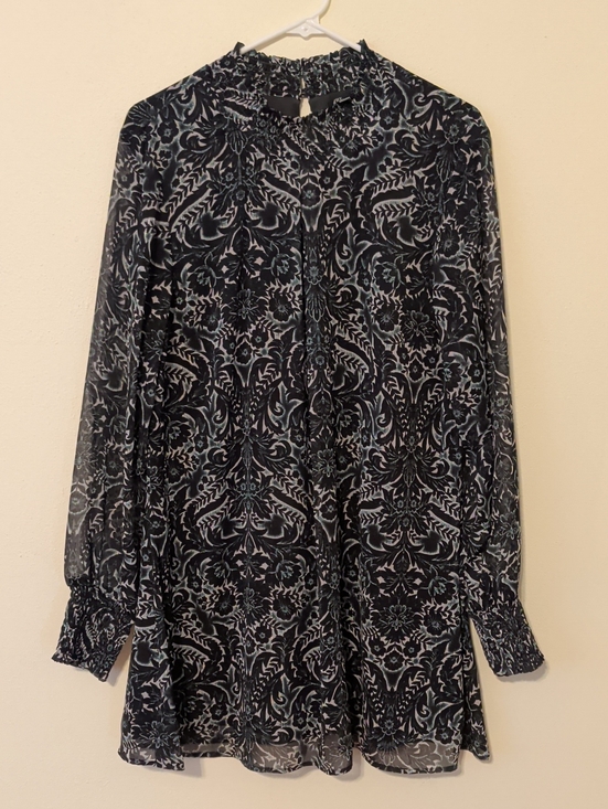 Kut from the Kloth Dresses & Skirts - Kut from the Kloth Black and Green Floral-Scroll Long Sleeve Tunic Dress
